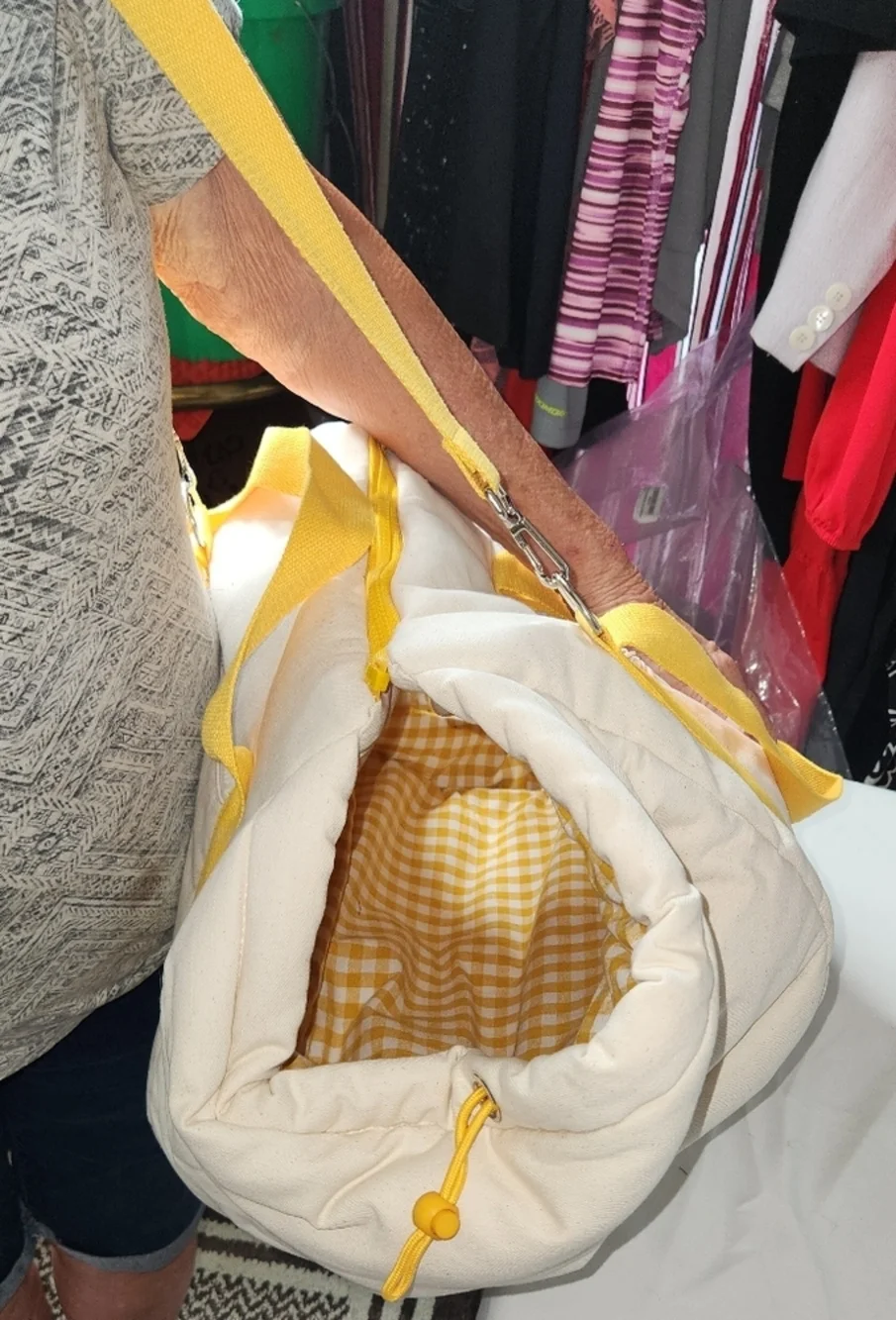Easy Carry Cozy Carrier Bag/Bed for pets